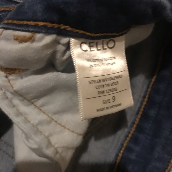 Cielo Jeans - Picture 3 of 4